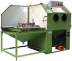 Sandblasting machines with rotary / extractable table Lampugnani